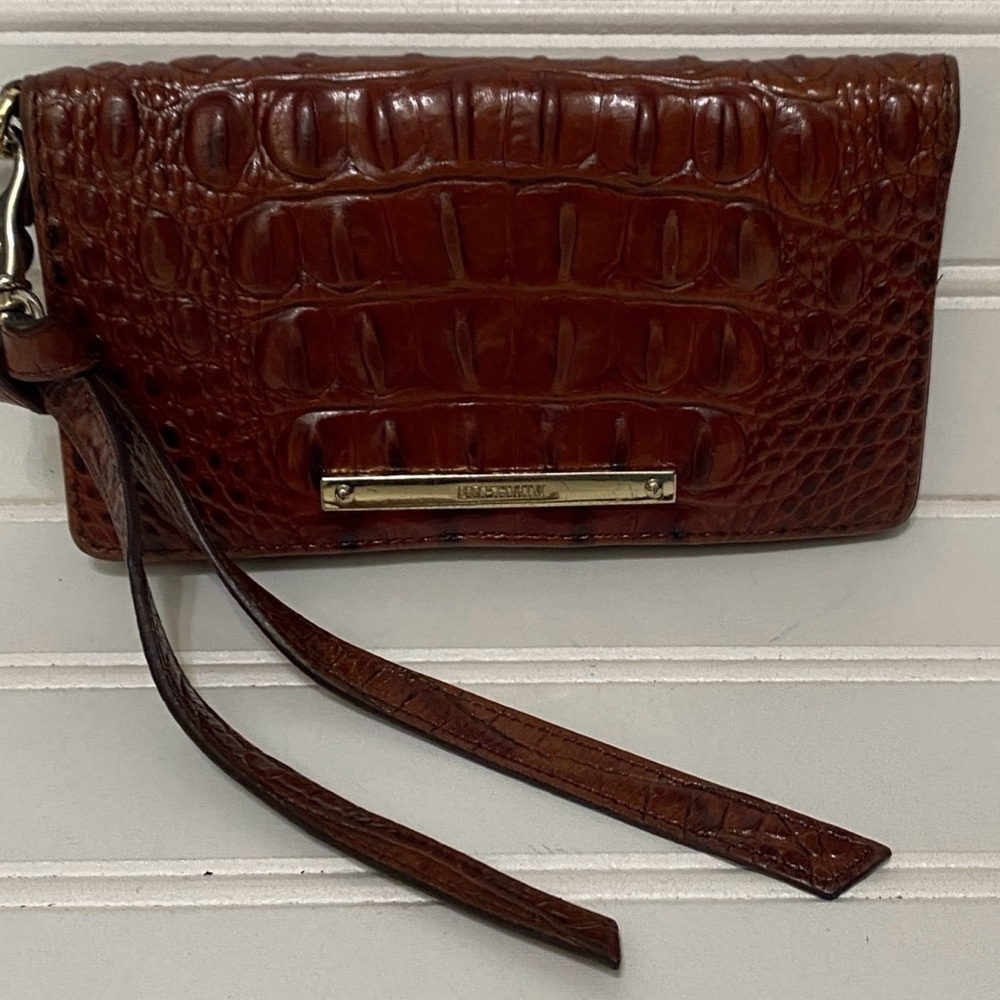 Brahmin Vintage Brown MelBourne Croc Embossed Leather Bi-Fold Wallet